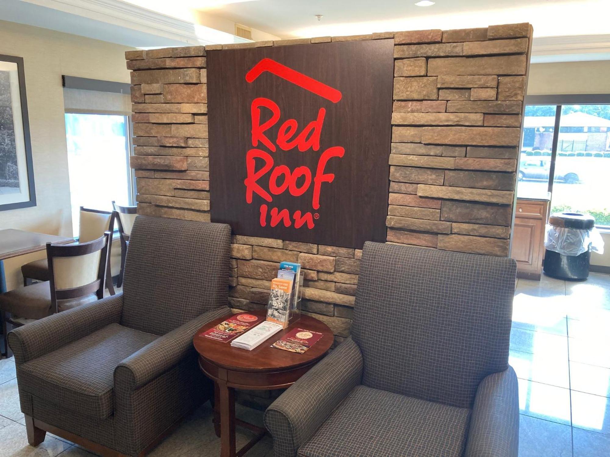 Red Roof Inn Newport News - Yorktown Exterior photo